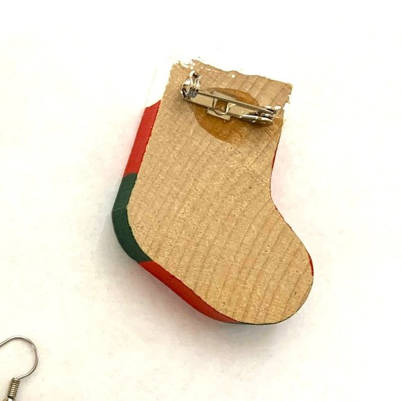 Lot of 7 Vintage Costume Jewelry Pieces - Christmas Pins, Earrings, Ring - Picture 10 of 11